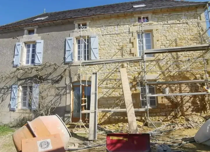 refaire-joints-murs-pierre-gigouzac-arenes-et-fils46